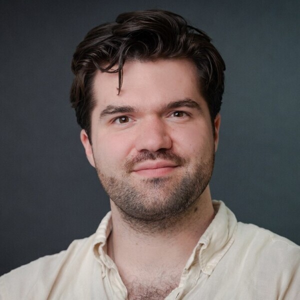 Peter Adams