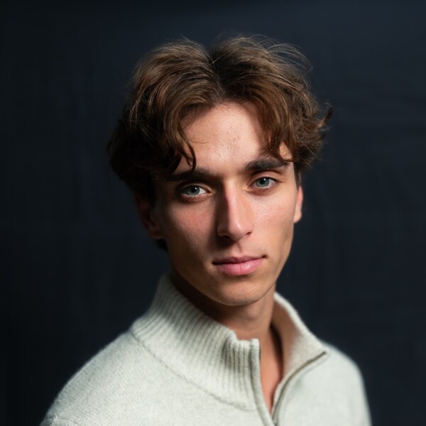 Josh  Richards